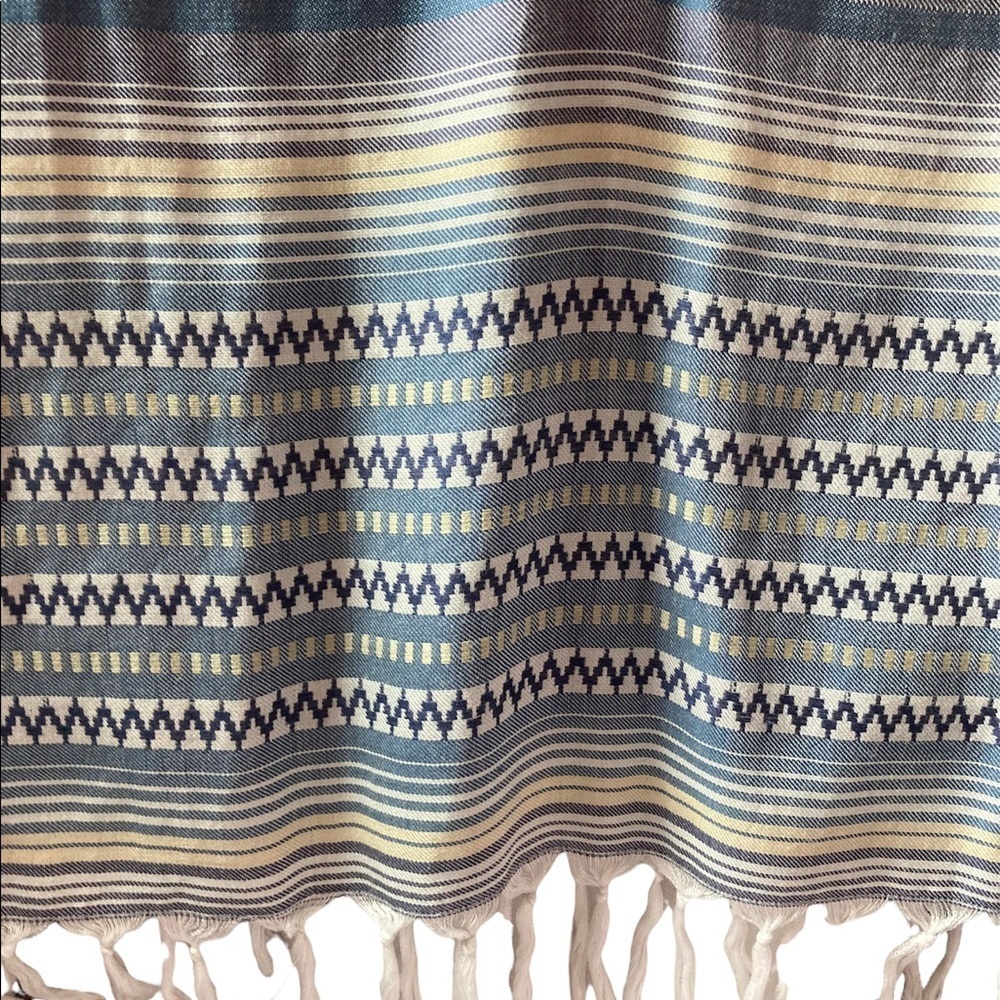 Dylan long sleeved Boho top with tie fringe. Size small. Denim blue/silver/gold - Picture 4 of 6